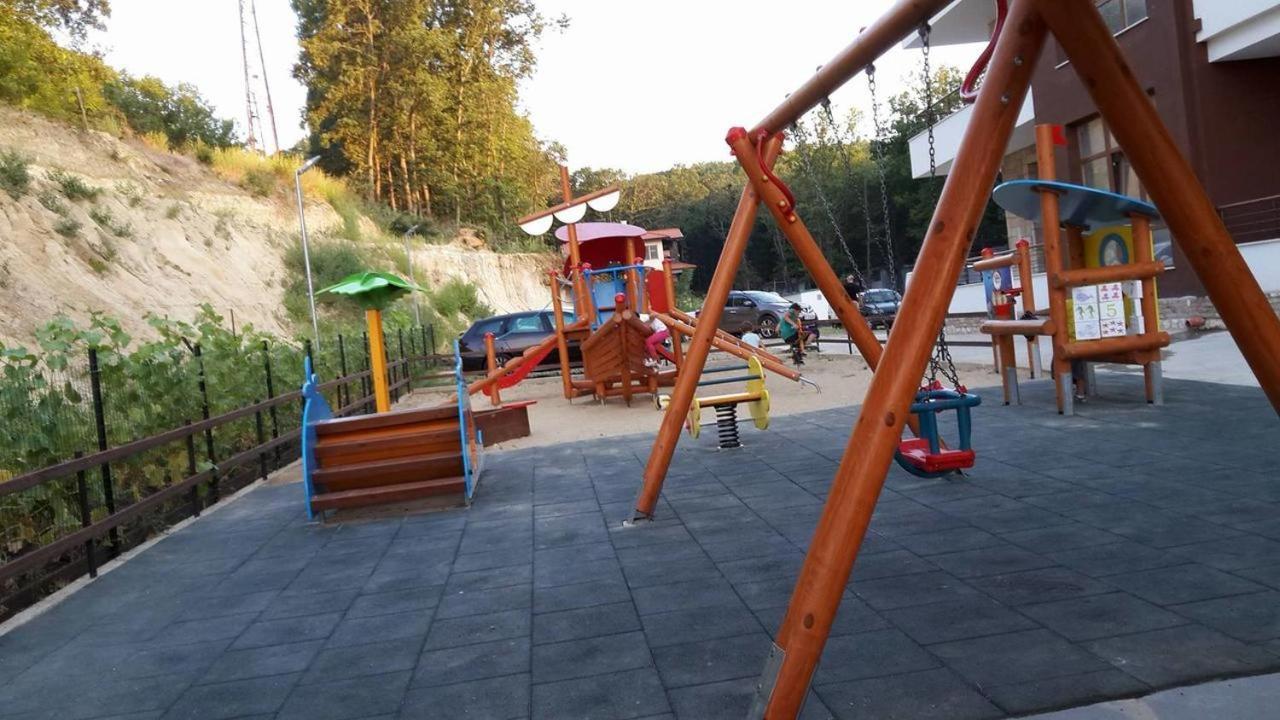 Апартамент Ани Shkorpilovtsi Extérieur photo